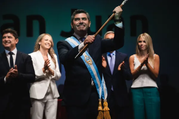 Un gobernador de JxC redujo 30% los cargos políticos y anuló nombramientos recientes