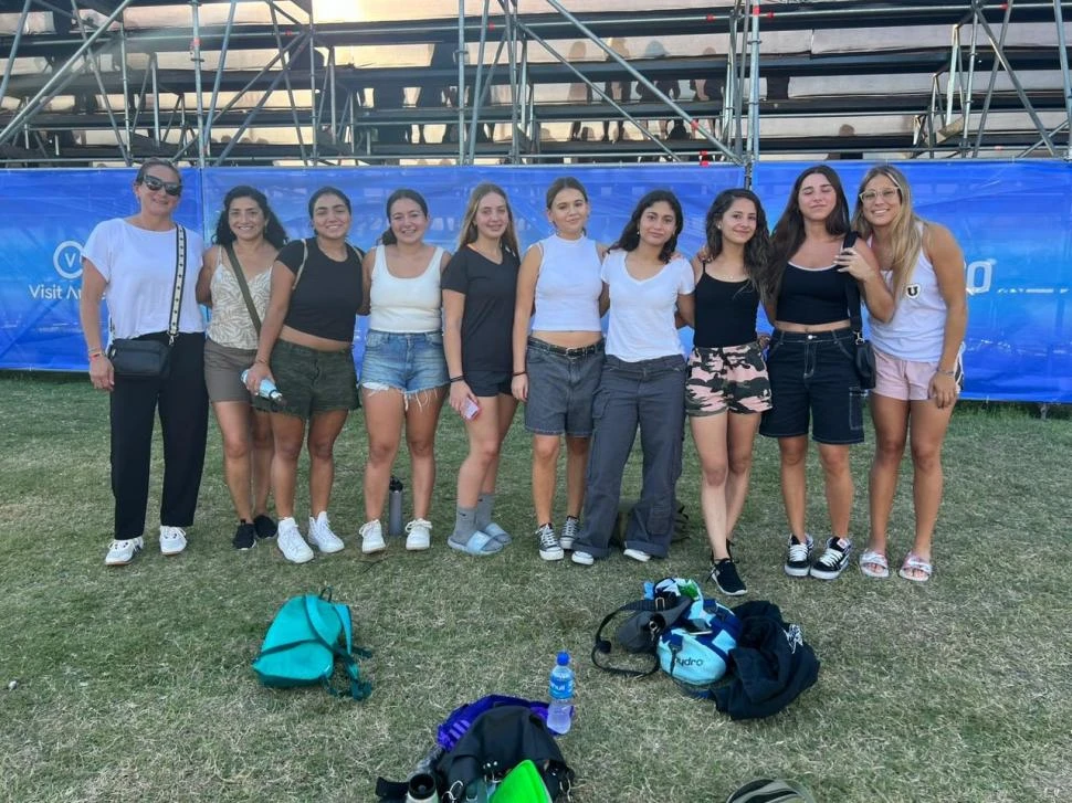 Leonas en Santiago: las chicas de Uni fueron espectadoras con suerte