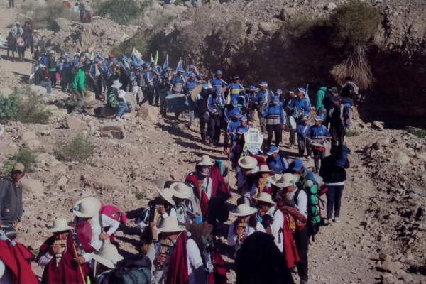 Exponen óleos y fotos que se proponen “Retratar la fe”