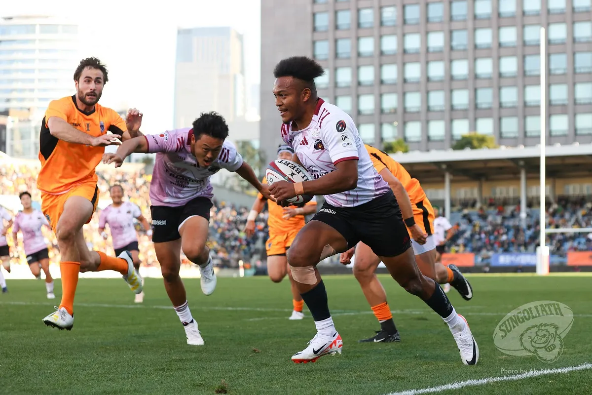 LIGA DE FIGURAS. Kotaro Matsushima, una de las estrellas del seleccionado de Japón, será compañero de Nicolás Sánchez en Suntory.