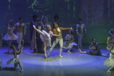 Un cuento navideño que se cuenta con danza