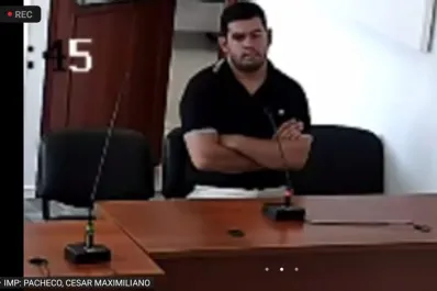 Procesan a un policía por venta de armas, balas y documentos falsos