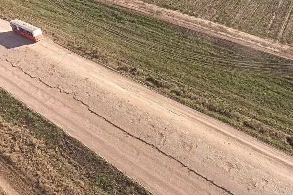 El Gobierno destinará $200 millones para la recuperación de caminos rurales