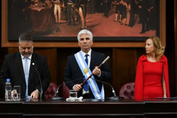 El Gobierno de San Luis pagará en cuotas los sueldos de los empleados estatales