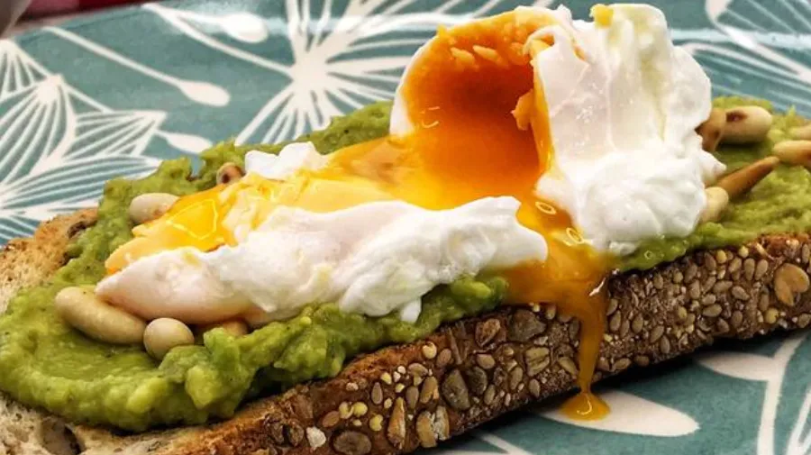 Avocado toast: receta fácil y saludable para disfrutar en cualquier momento del día