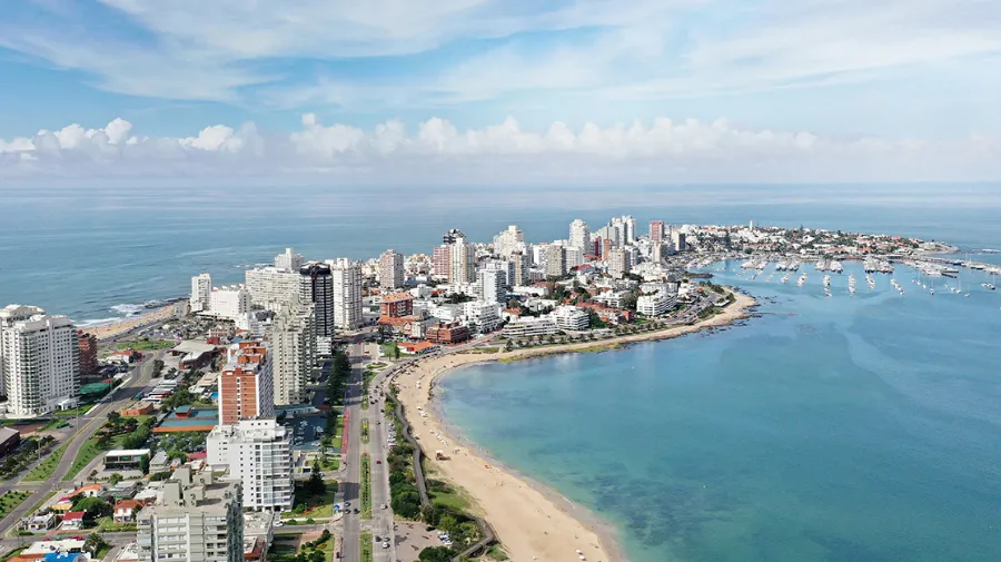 Vacaciones 2023/24: esto sale ir de vacaciones a Punta del Este este verano