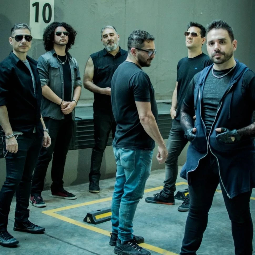 Tributo en el teatro Alberdi al tecno pop de Depeche Mode