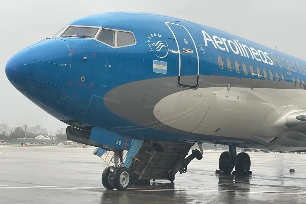 Daños en Aeroparque por el temporal. FOTO TWITTER @diego_domi