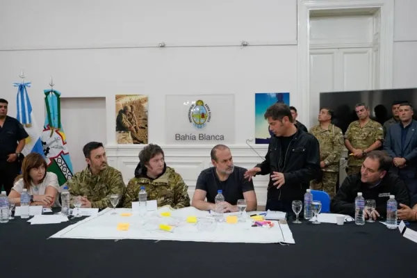 Milei, en Bahía Blanca, tras el temporal: Tengo confianza en que vamos a salir adelante