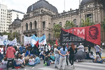 La Provincia toma distancia del protocolo antipiquetes que aplicará Patricia Bullrich