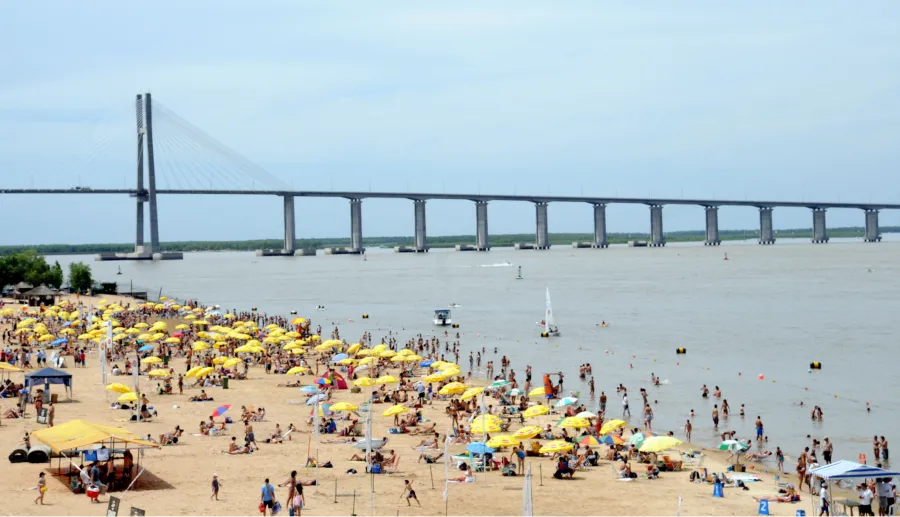 Vacaciones 2023/24: La Florida, la asombrosa playa argentina seleccionada por un sitio internacional como una de las mejores del país.