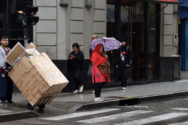 Las lluvias seguirán todo el día y la temperatura se mantendrá baja en Tucumán