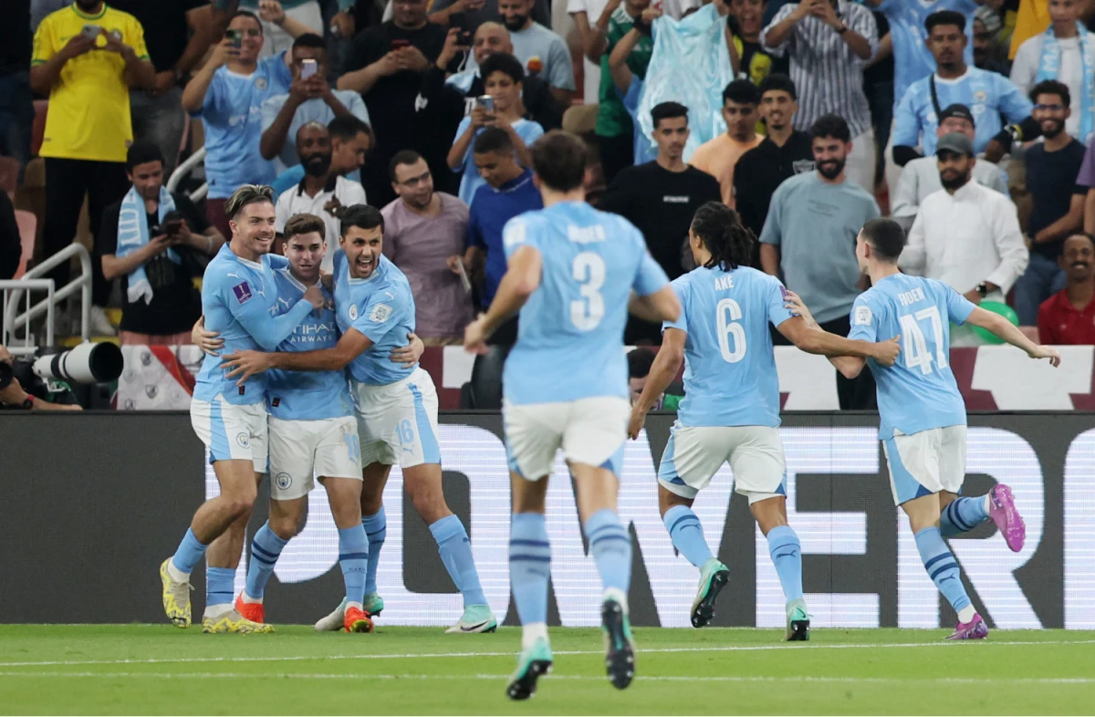 Julián Álvarez marcó un doblete en la final frente a Fluminense por el Mundial de Clubes. 