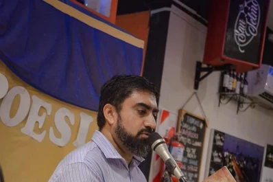 En esta “Combi” fluyen las historias más interesantes: el nuevo libro de Aníbal Costilla