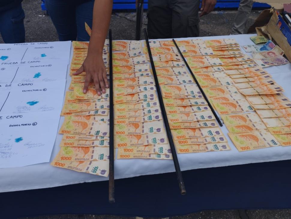 EFECTIVO. Las autoridades secuestraron $497.820 en efectivo.