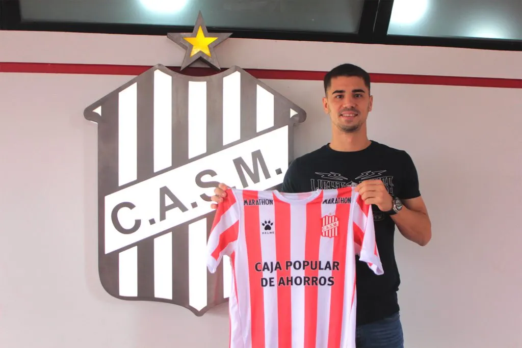 ENORME SONRISA. García celebra su estadía en San Martín de Tucumán y asegura que irá por el ascenso. Foto Casm.