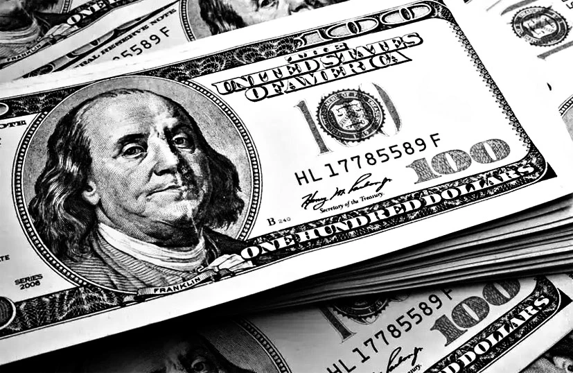 Ventajas y riesgos de la estrategia oficial para reducir el excedente de pesos