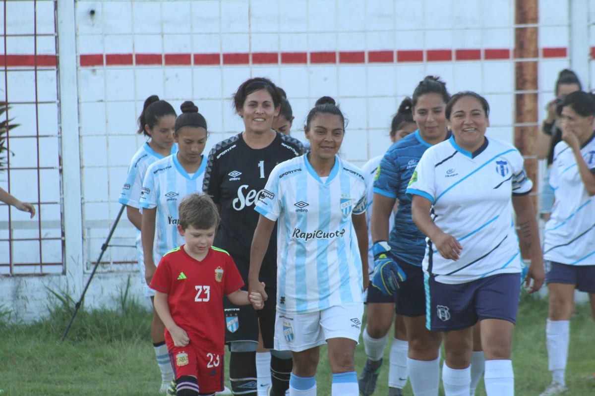 VAN POR EL FEDERAL. Las decanas se preparan para un 2024 que comenzará con un gran torneo.