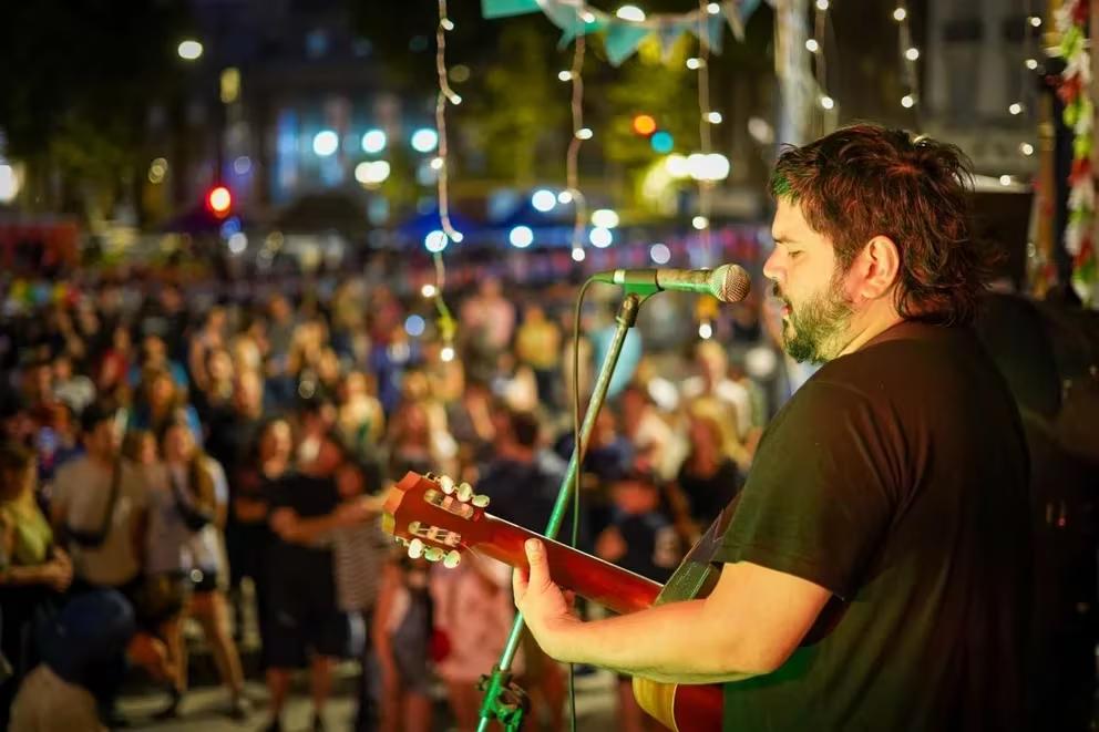 Nochebuena en el Congreso: 4.000 personas en situación de calle tuvieron su cena de Navidad