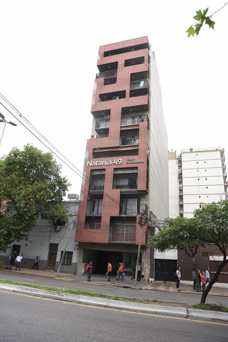 AV. AVELLANEDA. Leiva estuvo 15 días alojado y sólo pagó $35.000.