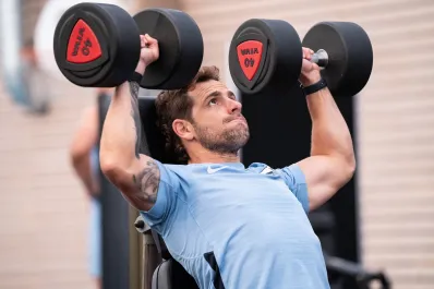 Nicolás Sánchez fue presentado en su nuevo equipo en Japón