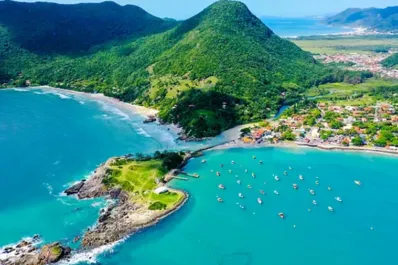 Vacaciones 2023/24: ¿qué pasa en las playas del sur de Brasil y por qué emitieron una alerta para turistas argentinos?