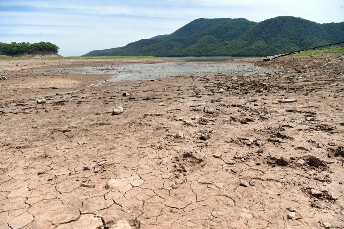 MENOS AGUA. Llueve poco y la sequía se hace sentir en la zona del embalse. LA GACETA/FOTOS DE ANALÍA JARAMILLO 