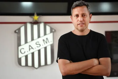 Diego Flores, íntimo: la influencia de Bielsa, el manejo de la presión y el plan para ascender a San Martín