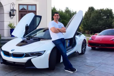 ¿Por qué un vecino de Messi ganó millones de dólares desde que el futbolista vive en su barrio?