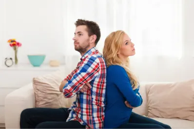 Qué es el breadcrumbing y cuáles son las señales de que te están manipulando emocionalmente