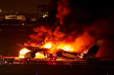 Accidente aéreo en Japón: “Era un infierno, sólo corríamos por la pista”