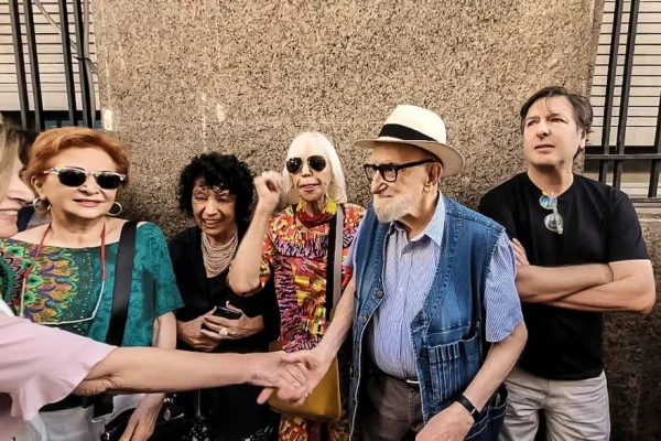 Abrazo al Fondo Nacional de las Artes y al Instutito de Teatro contra la ley ómnibus