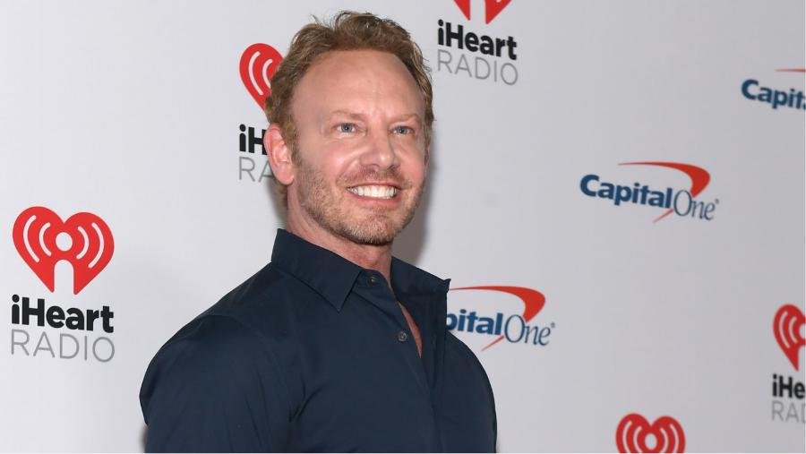 Ian Ziering fue atacado por un grupo de motociclistas en plena luz del día