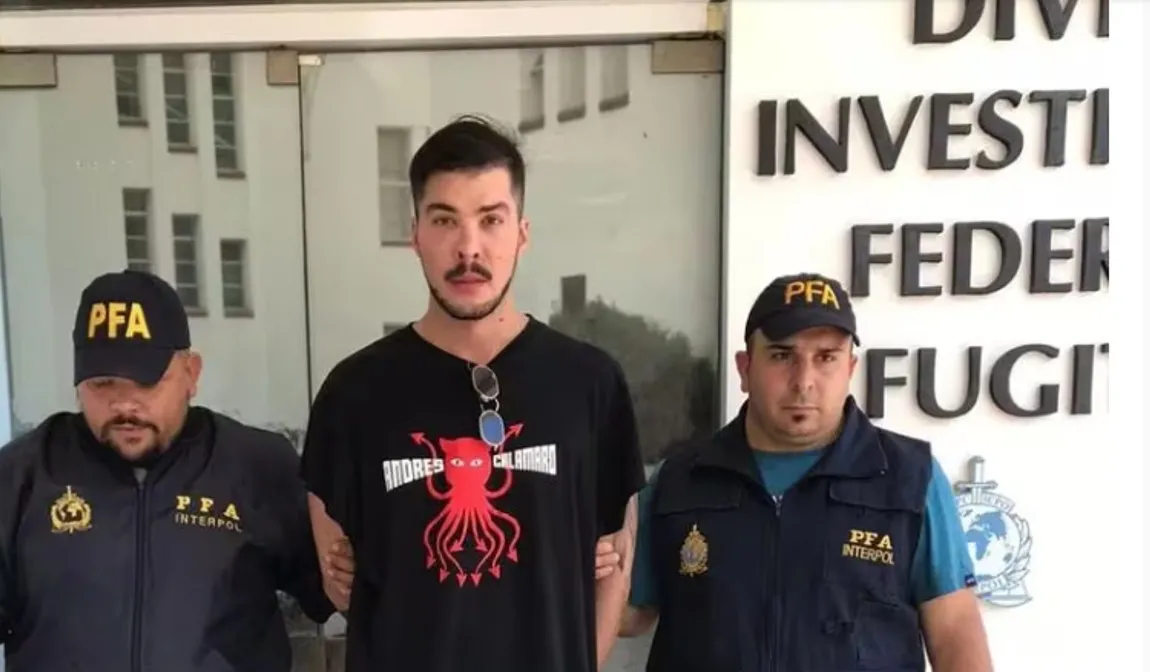 Un famoso cantante mexicano fue detenido en Buenos Aires por abuso sexual de menores