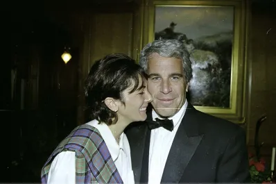 Quién fue Jeffrey Epstein, el acusado de delitos sexuales que Elon Musk relacionó con Donald Trump