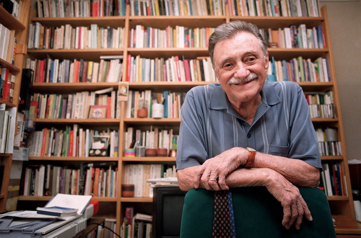 Cinco poemas cortos de Mario Benedetti ideales para dedicar por WhatsApp