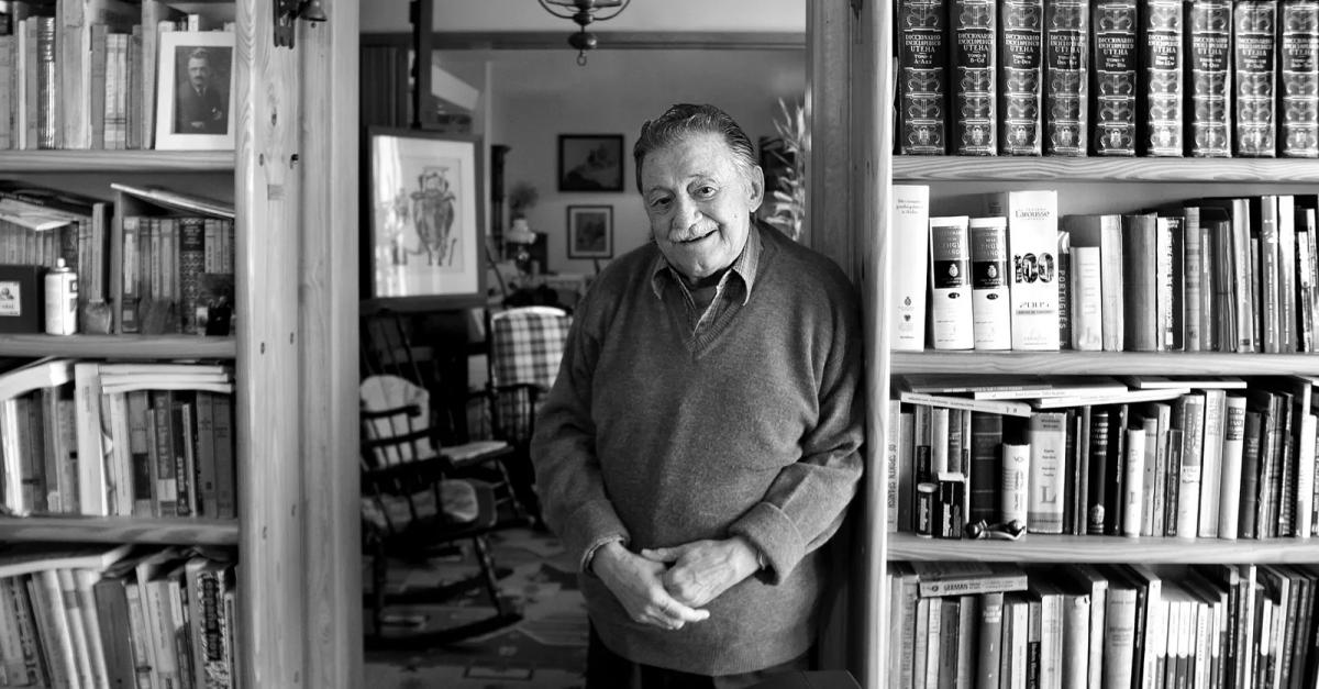 Cinco poemas cortos de Mario Benedetti ideales para dedicar por WhatsApp