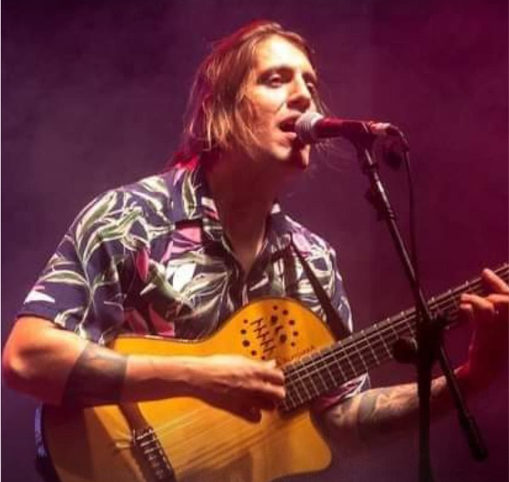 POP Y MELÓDICOS. Pablo Ferrufino estará esta noche en Lo de la Paliza.