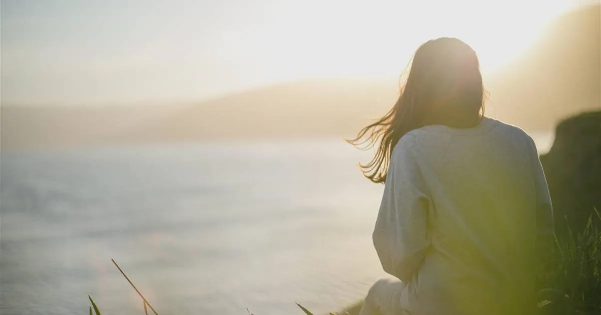 Sentirnos tristes los domingos por la tarde: a qué se debe, según son los psicológicos y los expertos espirituales