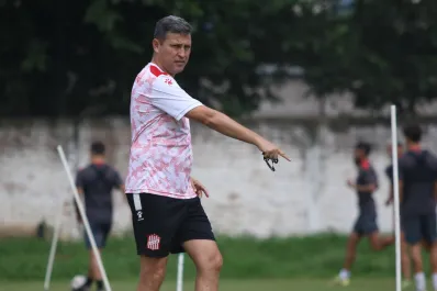 Diego Flores está feliz con el armado del plantel y con el nivel de San Martín en los amistosos