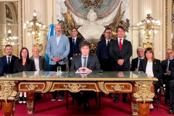 Consideraciones en materia societaria sobre el DNU 70/2023