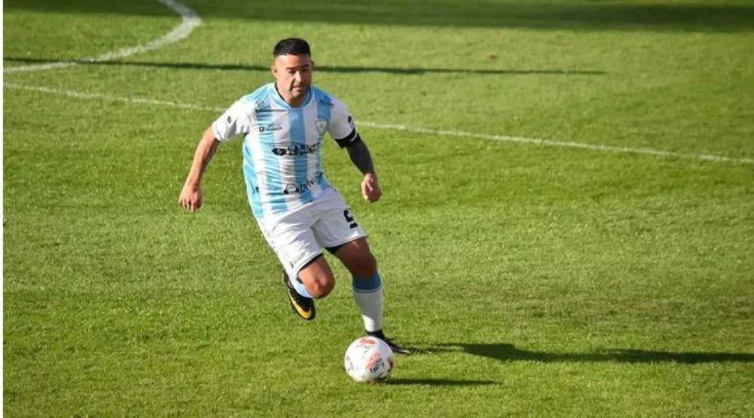 CELESTE Y BLANCO. Bieler en acción vistiendo la camiseta de Atlético Rafaela.