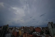 Tormenta en Tucumán: las ráfagas de viento alcanzaron los 70 kilómetros por hora y causaron serios daños