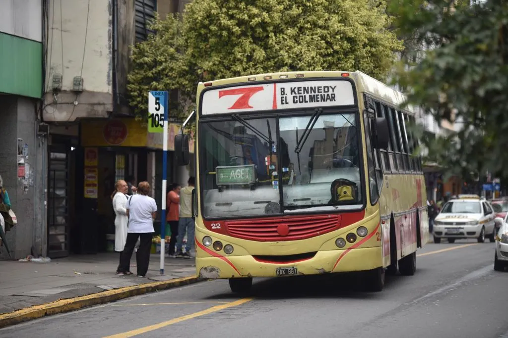 SERVICIO DE ÓMNIBUS EN TUCUMÁN / Foto de LA GACETA Por Inés Quinteros Orio