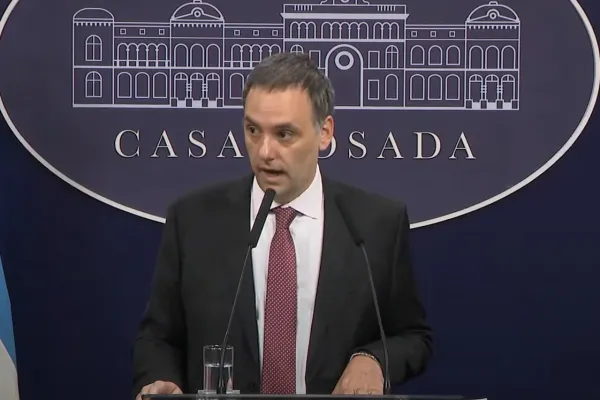 Inflación: Se vienen meses muy delicados, planteó el vocero presidencial Adorni