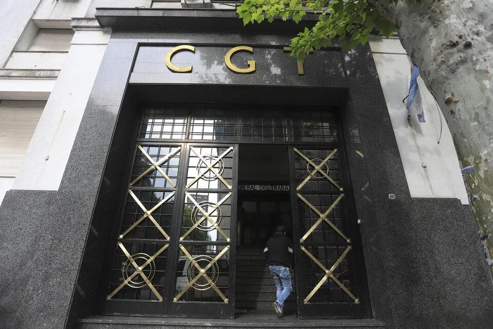 Fuerte comunicado de la CGT contra el Gobierno: No va a condicionar al movimiento obrero