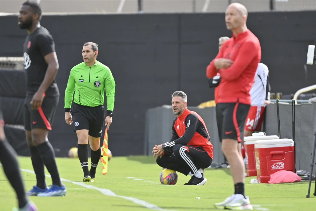 Martín Demichelis probó variantes de cara al inicio de la Copa de la Liga Profesional 2024. 