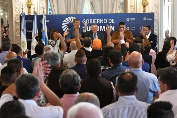 Paritarias: gremios estatales exigen una suba salarial y que se aplique la carrera sanitaria