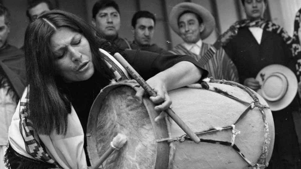 Entrañable homenaje a Mercedes Sosa