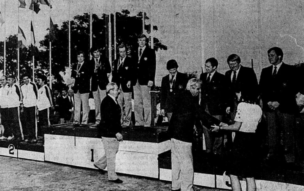 CAMPEONES DEL MUNDIAL DE TIRO. Podio de campeones senior de foso olímpico: recibiendo los premios. Fueron campeones los participantes de Rusia; la medalla de plata se la llevaron representantes de España y la de bronce los de Gran Bretaña.  la gaceta / fotos de archivo